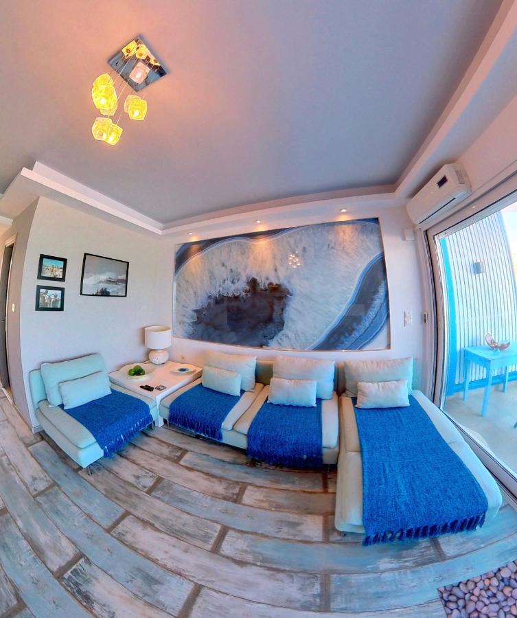 Deluxe Beach Apartment- Sleeps 2 & Private Terrace Haraki Bagian luar foto