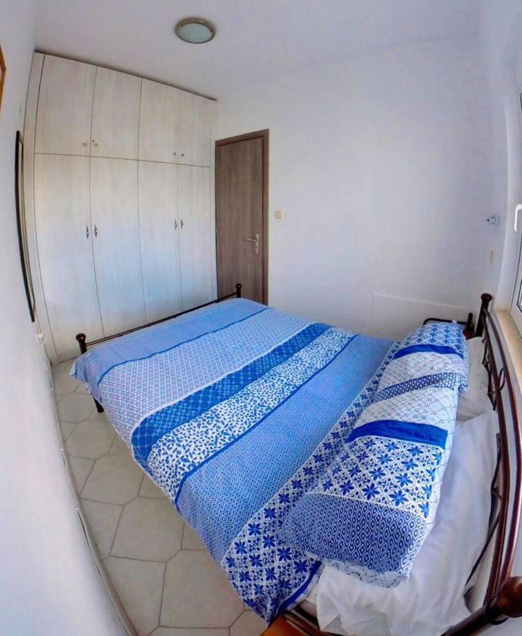 Deluxe Beach Apartment- Sleeps 2 & Private Terrace Haraki Bagian luar foto
